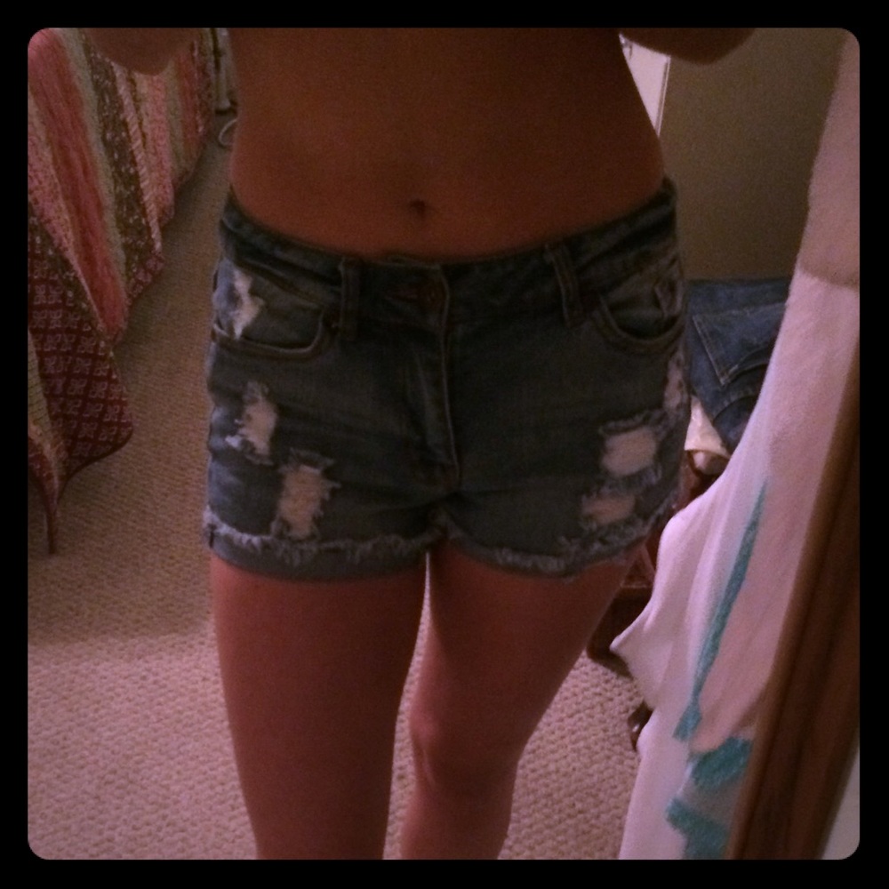 Distressed shorts